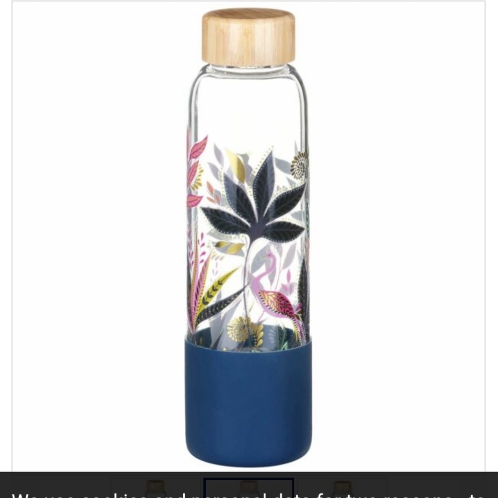 Sara Miller Botanic Paradise 600ml Glass Water Bottle$37.00 - Picture 2 of 7